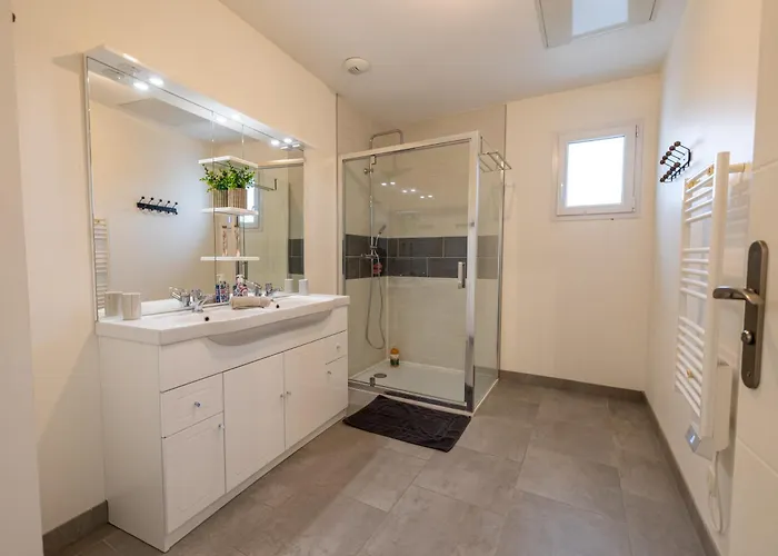 Holiday home 4 Bis - Maison Moderne Cozy Avec Exterieur La Fleche